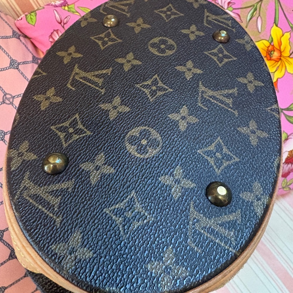 ❌ SOLD Louis Vuitton Dark Brown Monogram Tote - Picture 3 of 9